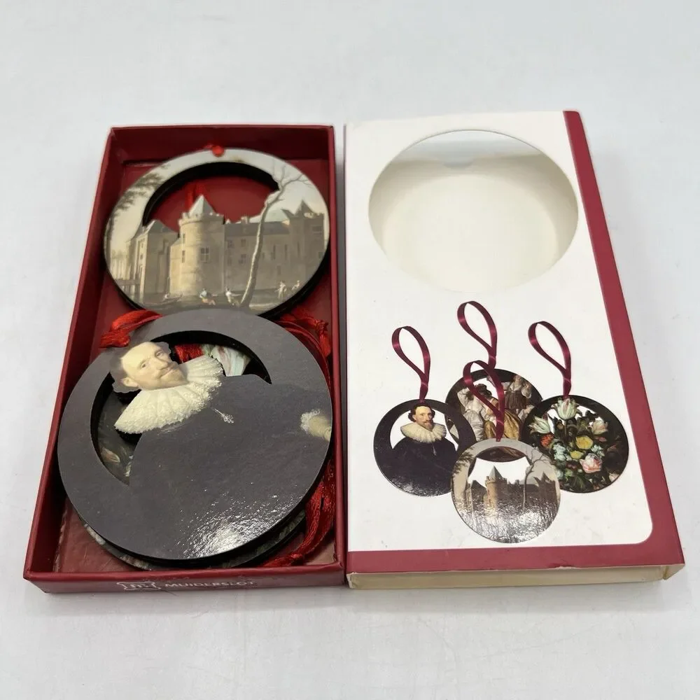 Amsterdam Castle Muiderslot 3 Ornaments Wooden Boxed *Missing 4th ornament 2.75